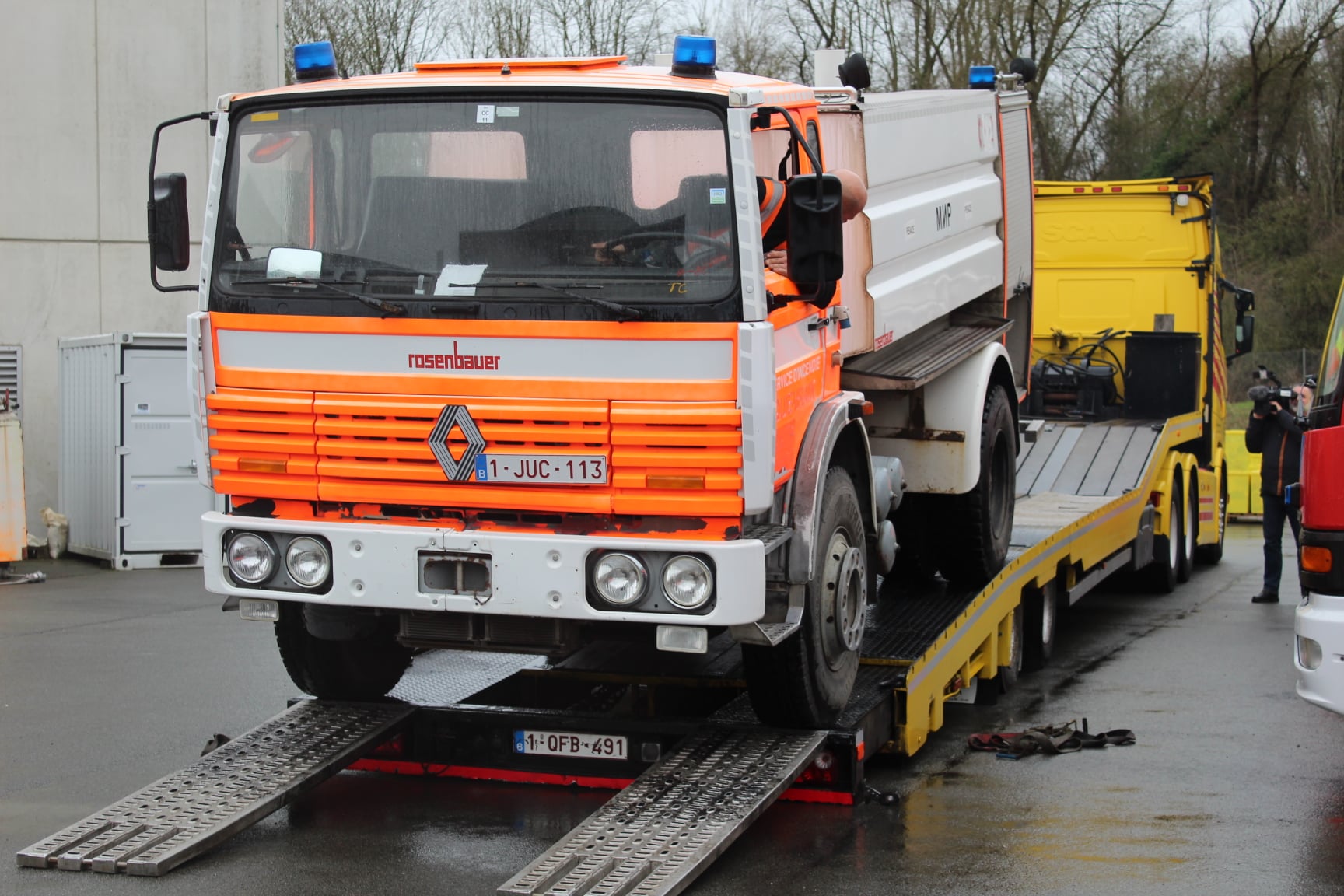 Un camion citerne et une ambulance pour l'Ukraine 