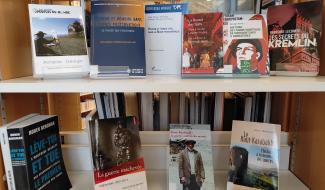 La Louvière : des livres pour tenter de comprendre la situation en Ukraine 